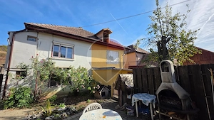 Casă de vânzare str. Baznei - imagine 3