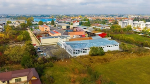 Hală de închiriat Brașov cu birouri, 240 kW și platformă betonată - imagine 1