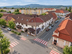 COMISION 0% | PENSIUNE CU RESTAURANT ȘI SPAȚII COMERCIALE | RAŞNOV - imagine 2