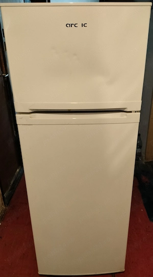 Frigider Arctic vând 