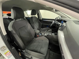 Volkswagen Golf - imagine 11