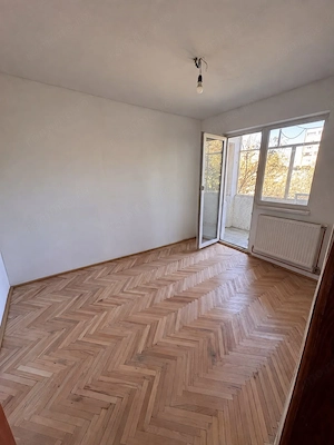 APARTAMENT CU 3 CAMERE ZONA CIRCUMVALATIUNII - STR DROPIEI - imagine 9