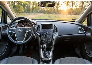 Opel Astra J 1,7 cm fabr.2011 C.P.125.  2800 euro - imagine 9
