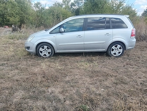 Dezmembrez Opel Zafira B 1.7cdti - imagine 4