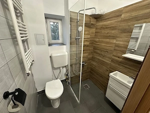 De inchiriat apartament 2 camere decomandat - CALEA BUCURESTI + loc de parcare - imagine 6