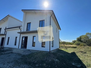 Duplex cu 5 camere 3 bai in zona  Selimbar-Mohu - imagine 11