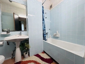 Apartament cu 3 camere pe pietonala Republicii – Ultracentral - balcon cu vedere spre pietonala si 2 - imagine 7