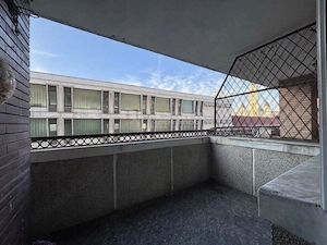 Apartament cu 3 camere pe pietonala Republicii – Ultracentral - balcon cu vedere spre pietonala si 2 - imagine 14