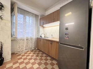 Apartament cu 3 camere pe pietonala Republicii – Ultracentral - balcon cu vedere spre pietonala si 2 - imagine 12