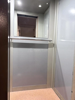 Apartament cu 3 camere pe pietonala Republicii – Ultracentral - balcon cu vedere spre pietonala si 2 - imagine 15