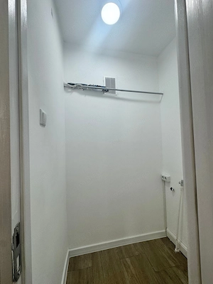 Sagului, Renovat complet, Etaj intermediat - imagine 14