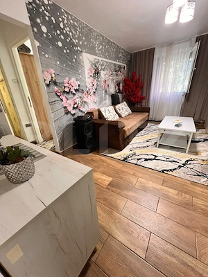  Apartament cu 2 camere de vânzare – Hunedoara,parter - imagine 2