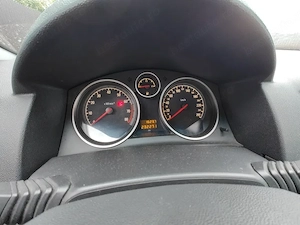 Opel Astra H Caravan 1.6 Benzină - imagine 5