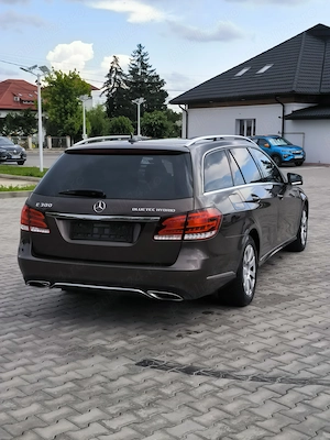 2014 Mercedes E300 Hybrid 2.2 Diesel + Electric Foarte dotat Consum mic - imagine 3