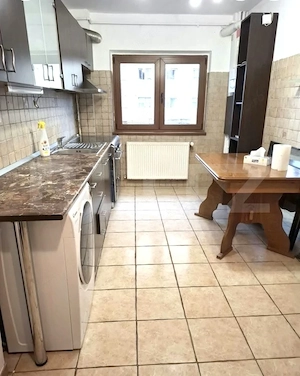 Apartament 4 camere, etaj 1 de vanzare - imagine 8