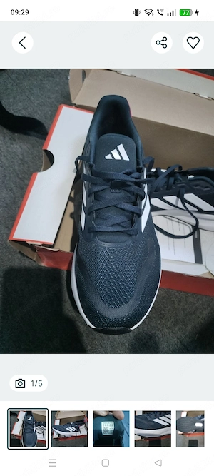 Adidași firma Adidas 