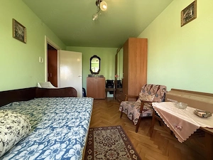 Apartament cu 3 camere, cu boxa si garaj, etaj 2 - Dambovita - imagine 5