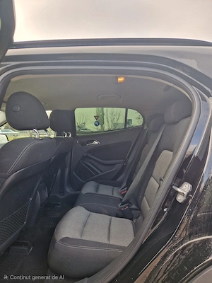 Mercedes GLA 180 - 2019 - imagine 7