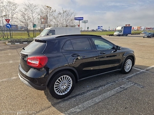 Mercedes GLA 180 - 2019 - imagine 3