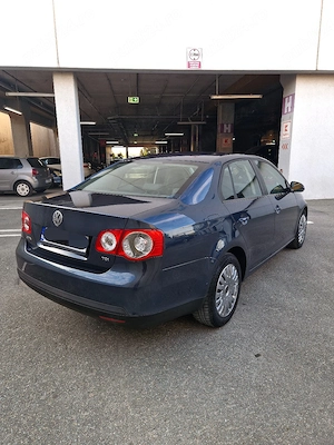 Vand Volkswagen jetta 1.9 tdi an fab 2008 - imagine 6