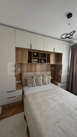 Apartament ultrafinisat, 2 camere decomandate , panorama , zona Primaverii  - imagine 6