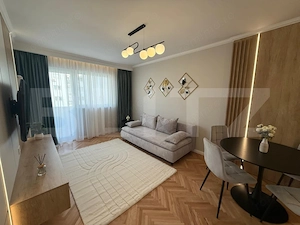 Apartament ultrafinisat, 2 camere decomandate , panorama , zona Primaverii 