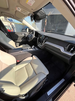 Vand Volvo XC60 Inscription Plug-in Hybrid Polestar - imagine 6