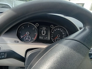 Vand Volkswagen Passat 2010, motor 2.0 TDI diesel, cutie manuală - imagine 6