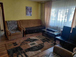 Apartament 2 camere, semidecomandat, zona Sala Sporturilor - imagine 2