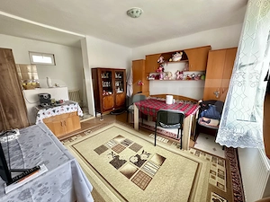 Casa individuala 3 camere,cu ANEXE,teren 2769 mp,TOTOI - imagine 4