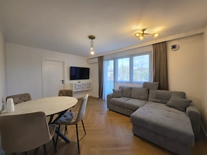 Apartament cu 2 camere, 44 mp, zona Sasar