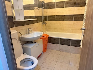 Inchiriez apartament 3 camere - imagine 7