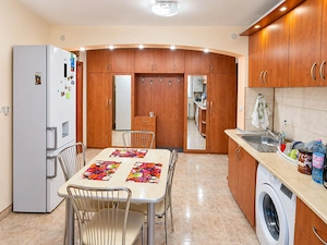 Apartament 2 camere Boul Rosu
