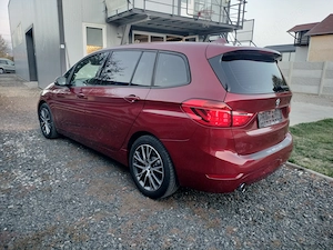 BMW 218 GranTour cutie automata Euro 6 model 2016 - imagine 3