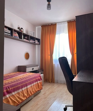 Apartament cu 3 camere decomandate in zona Nicolina 2. - imagine 3