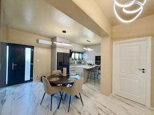 Duplex despartit prin baie - 4 camere I mobilat I Sanmihaiu Roman - imagine 6