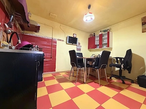 Apartament 3 camere, la casa, 178 mp utili, curte comuna, parter-Modern - imagine 4