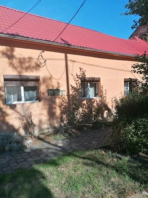 Apartament 3 camere, la casa, 178 mp utili, curte comuna, parter-Modern - imagine 17