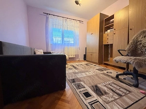 Apartament 3 camere, semidecomandat, 55 mp utili, mobilat, etaj 3 -Girocului - imagine 7