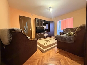 Apartament 3 camere, semidecomandat, 55 mp utili, mobilat, etaj 3 -Girocului - imagine 2
