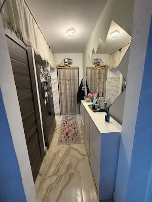 Vand apartament 2 camere in zona Circumvalatiunii - imagine 3