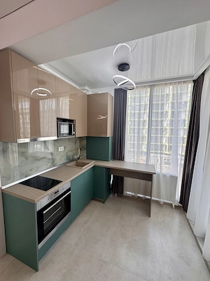 Apartament 2 camere pe faleza - Mamaia Nord - imagine 3