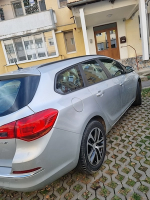 Vând Opel Astra J Sports Tourer 2015 negociabil  - imagine 5