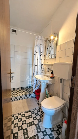 Apartament cu 2 camere de inchiriat,curte comuna,Complex Studentesc - imagine 10
