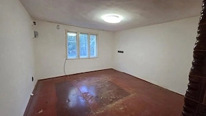 Casa individuala cu 4 camere, curte generoasa si anexa in Plopi - imagine 5