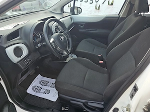 Toyota Yaris 1.5 Hybrid Life 2012 - imagine 10