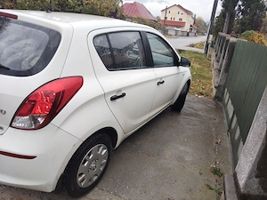 Vând hyundai i20 an 2013  - imagine 5