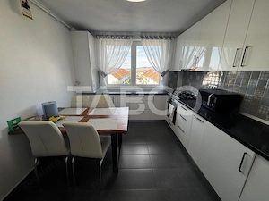 Apartament de vanzare cu 5 camere 2 parcari zona Brana Selimbar - imagine 4
