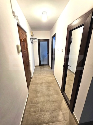 Apartament 2 camere, Etaj 1, Decomandat Tractorul de vanzare - imagine 3