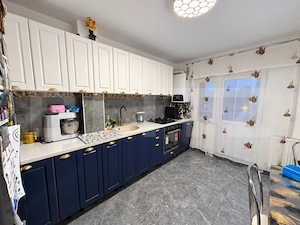 Apartament 3 camere, decomandat, 81,4 mp, 2 băi și 2 balcoane - Poitiers - imagine 6